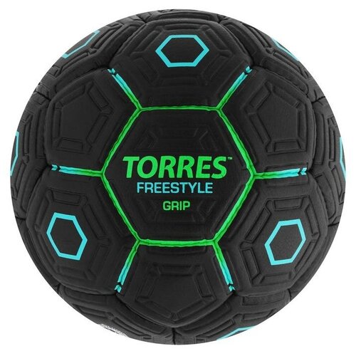 Мяч футбольный TORRES Freestyle Grip, размер 5, 32 панели, PU, ручная сшивка, цвет чрныйзелныйголубой